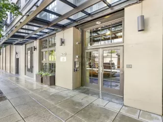 Photo #6: 22401385 Listing 