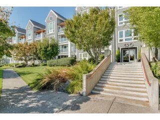 Photo #1: 22403111 Listing 