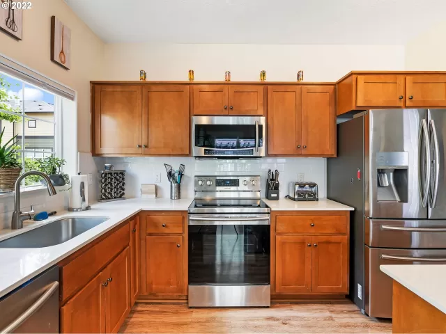 MLS: 22403632 Condo For Sale