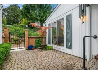 Photo #5: 22404250 Listing 