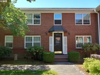 Photo #1: 22404376 Listing