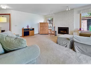 Photo #3: 22404471 Listing