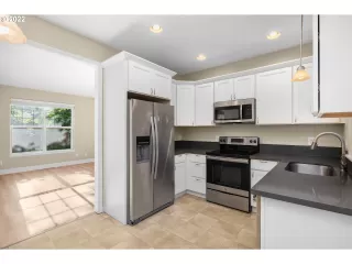 Photo #1: 22405151 Listing 