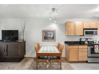 Photo #2: 22405845 Listing