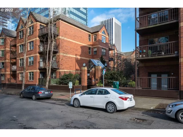 MLS: 22406099 Condo For Sale