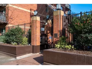 Photo #1: 22406099 Listing 