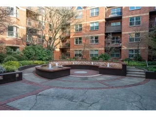 Photo #3: 22406099 Listing 