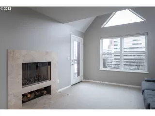 Photo #6: 22406099 Listing 