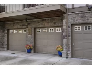 Photo #4: 22406188 Listing