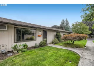 Photo #2: 22406205 Listing