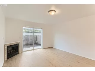 Photo #2: 22406834 Listing 