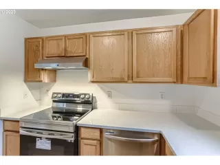 Photo #5: 22406834 Listing 
