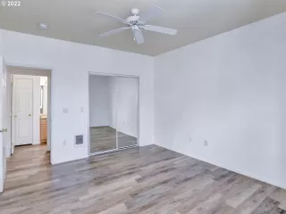 Photo #2: 22406973 Listing