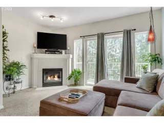 Photo #5: 22407555 Listing 
