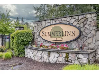 Photo #2: 22409196 Listing