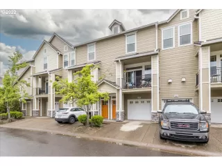 Photo #3: 22409196 Listing