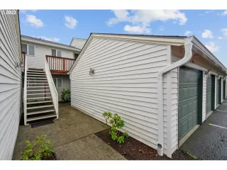 Photo #1: 22409762 Listing