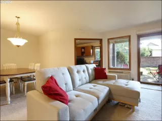 Photo #4: 22410038 Listing 