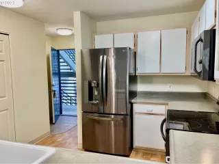 Photo #4: 22410896 Listing 