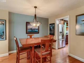 Photo #5: 22411312 Listing 