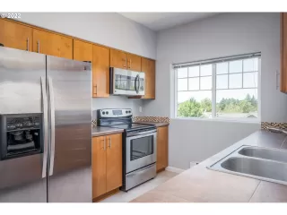 Photo #3: 22411571 Listing 