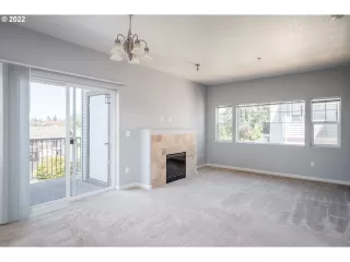 Photo #6: 22411571 Listing 