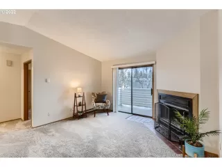 Photo #4: 22412229 Listing 