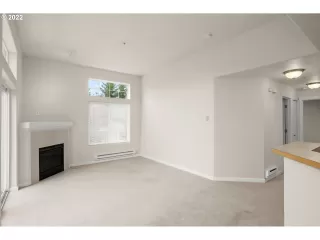 Photo #4: 22412259 Listing 