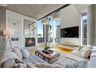 Photo #5: 22412355 Listing 