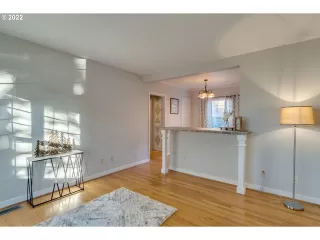 Photo #1: 22412509 Listing