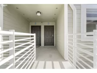 Photo #3: 22412693 Listing