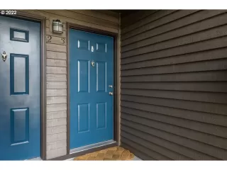 Photo #4: 22413182 Listing