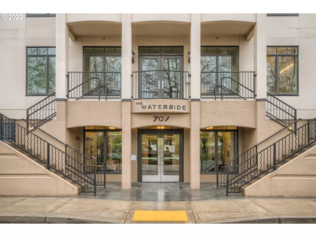 MLS: 22413304 Condo For Sale