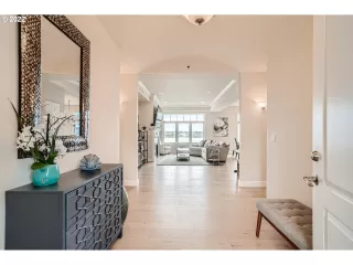 Photo #3: 22413304 Listing