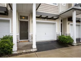 Photo #2: 22413536 Listing