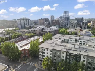 Photo #6: 22414244 Listing