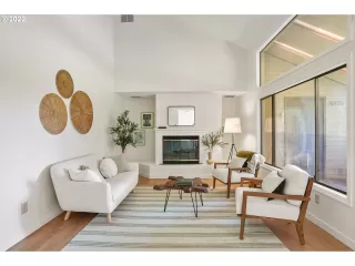 Photo #2: 22414346 Listing