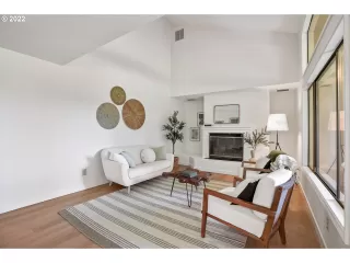 Photo #3: 22414346 Listing