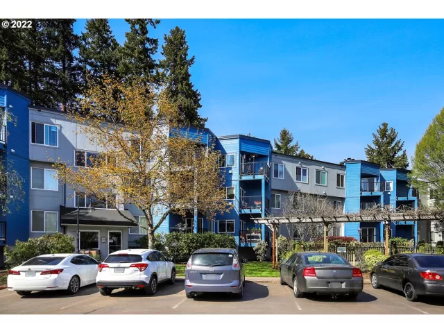 MLS: 22414453 Condo For Sale