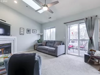 Photo #6: 22415180 Listing 