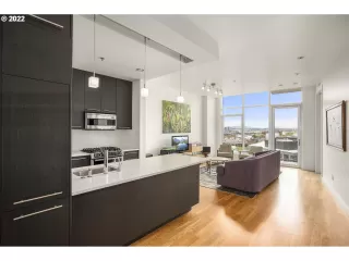 Photo #4: 22415229 Listing 