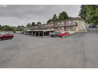 Photo #4: 22416222 Listing