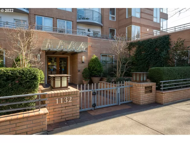 MLS: 22416517 Condo For Sale