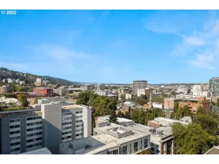 Photo #5: 22416833 Listing 