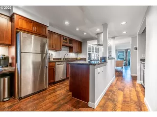 Photo #1: 22417616 Listing