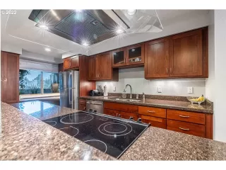 Photo #4: 22417616 Listing