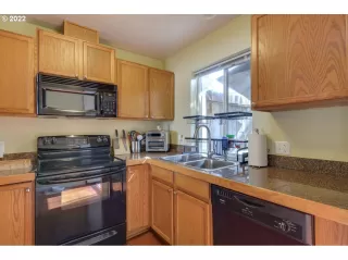 Photo #3: 22417904 Listing