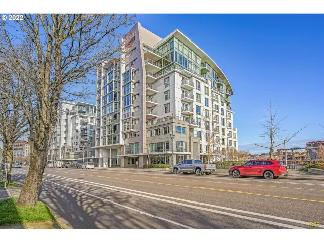 MLS: 22418274 Condo For Sale