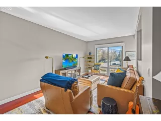 Photo #1: 22418274 Listing