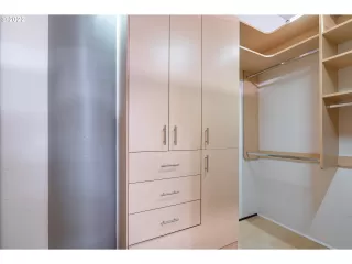 Photo #5: 22418335 Listing 